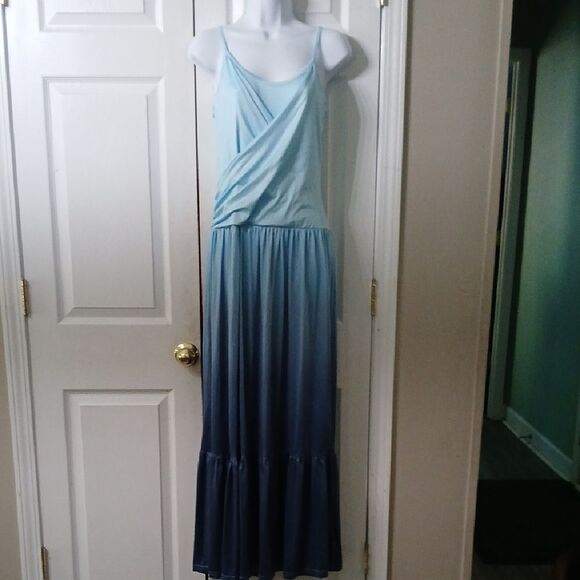 MISSLOOK Dresses & Skirts - MissLook blue ombre sleeveless maxi dress Sz S NWOT